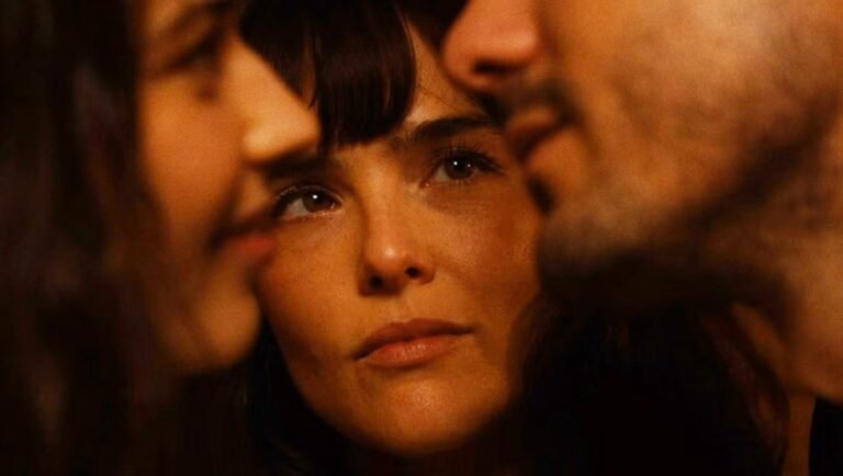 Zoey Deutch in The Ugly movie review. Close-up of threesome scene. Yeon Sang-ho film.