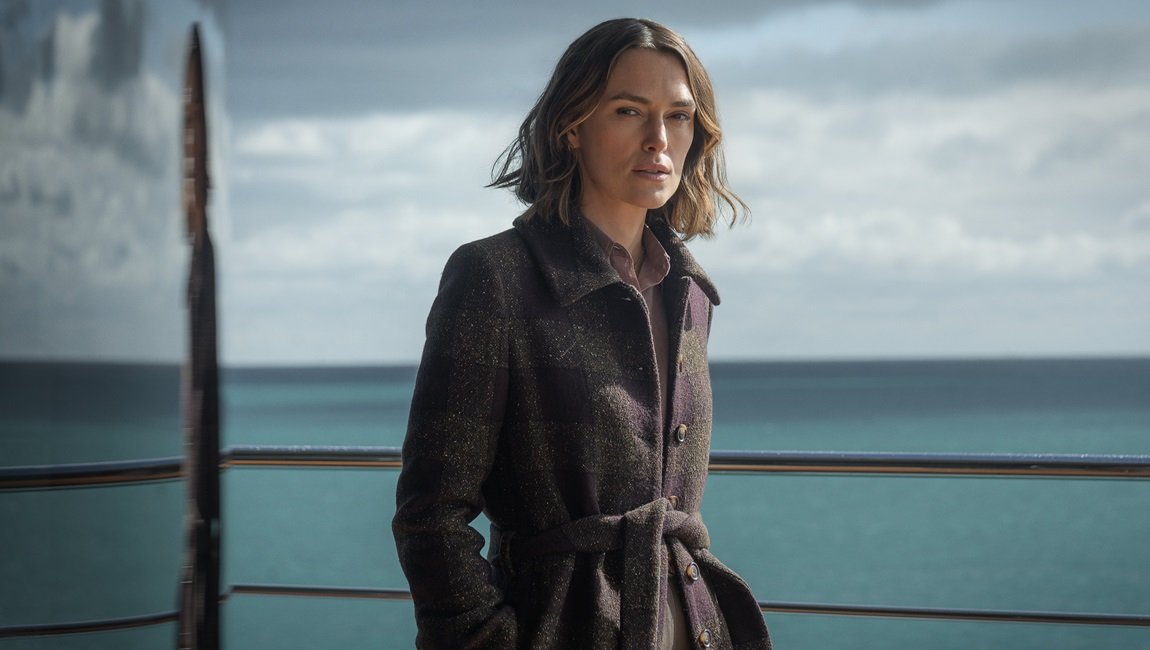 The Woman in Cabin 10