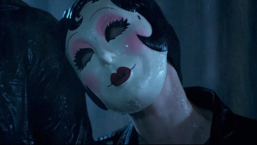 The Strangers: Chapter 2 trailer. A creepy doll-like mask in the rain. Horror movie.